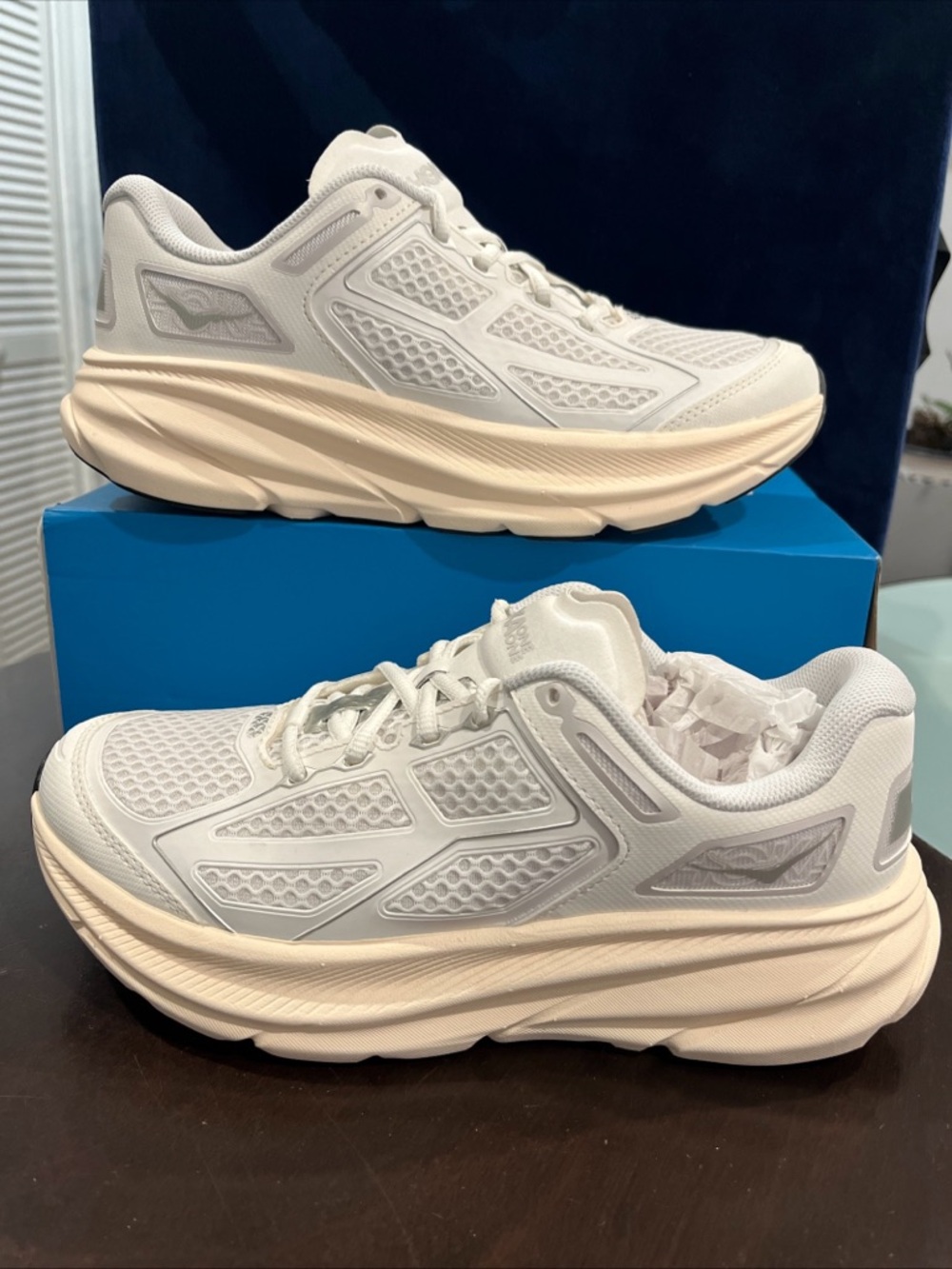 Hoka Clifton One9 size 8M-9M Sneakers Frost/Cosmic Grey